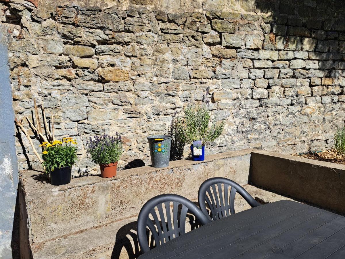 Appartement Joli T3 Avec Extérieur Proche Du Centre Et Des Remparts *